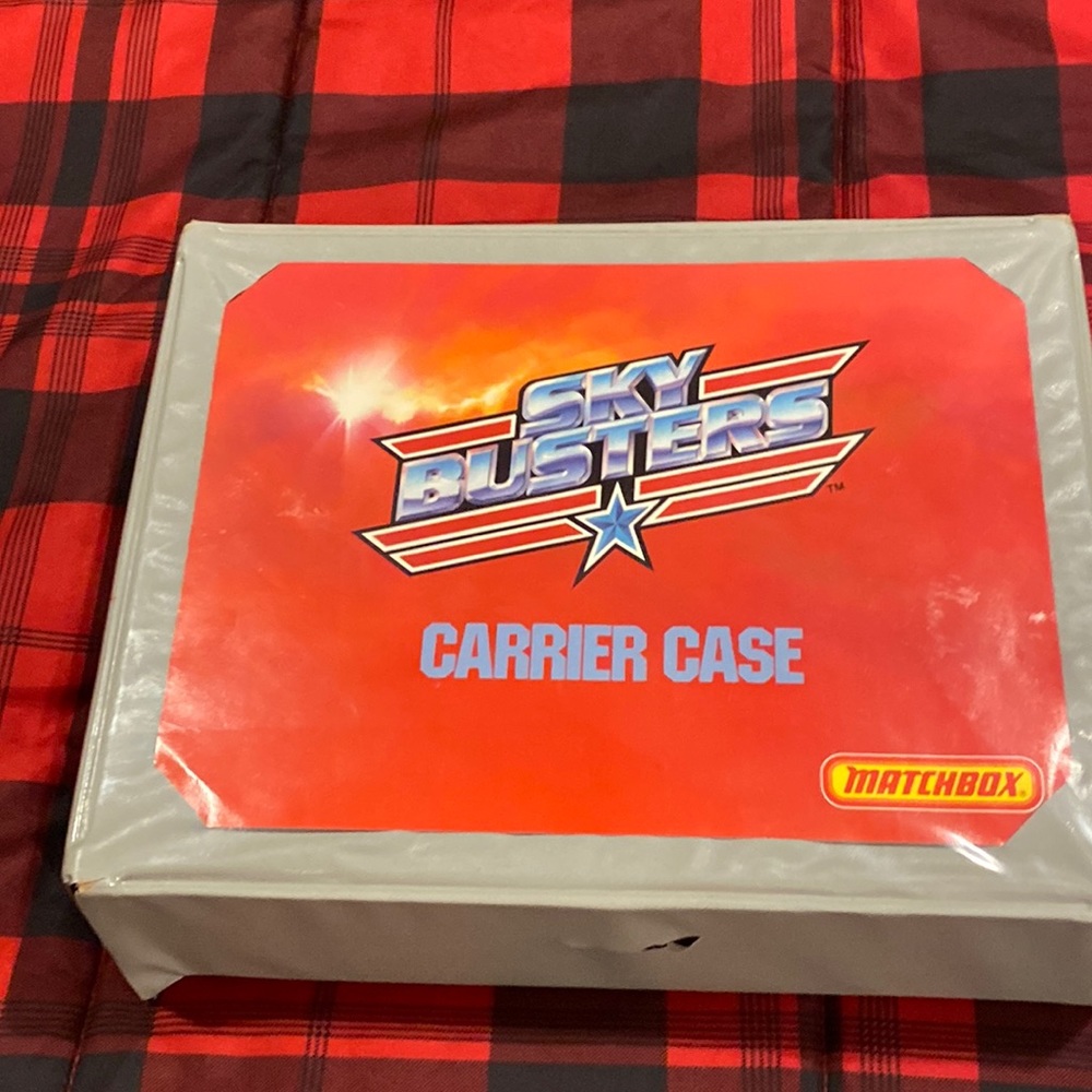 Vintage matchbox sky busters carrier case